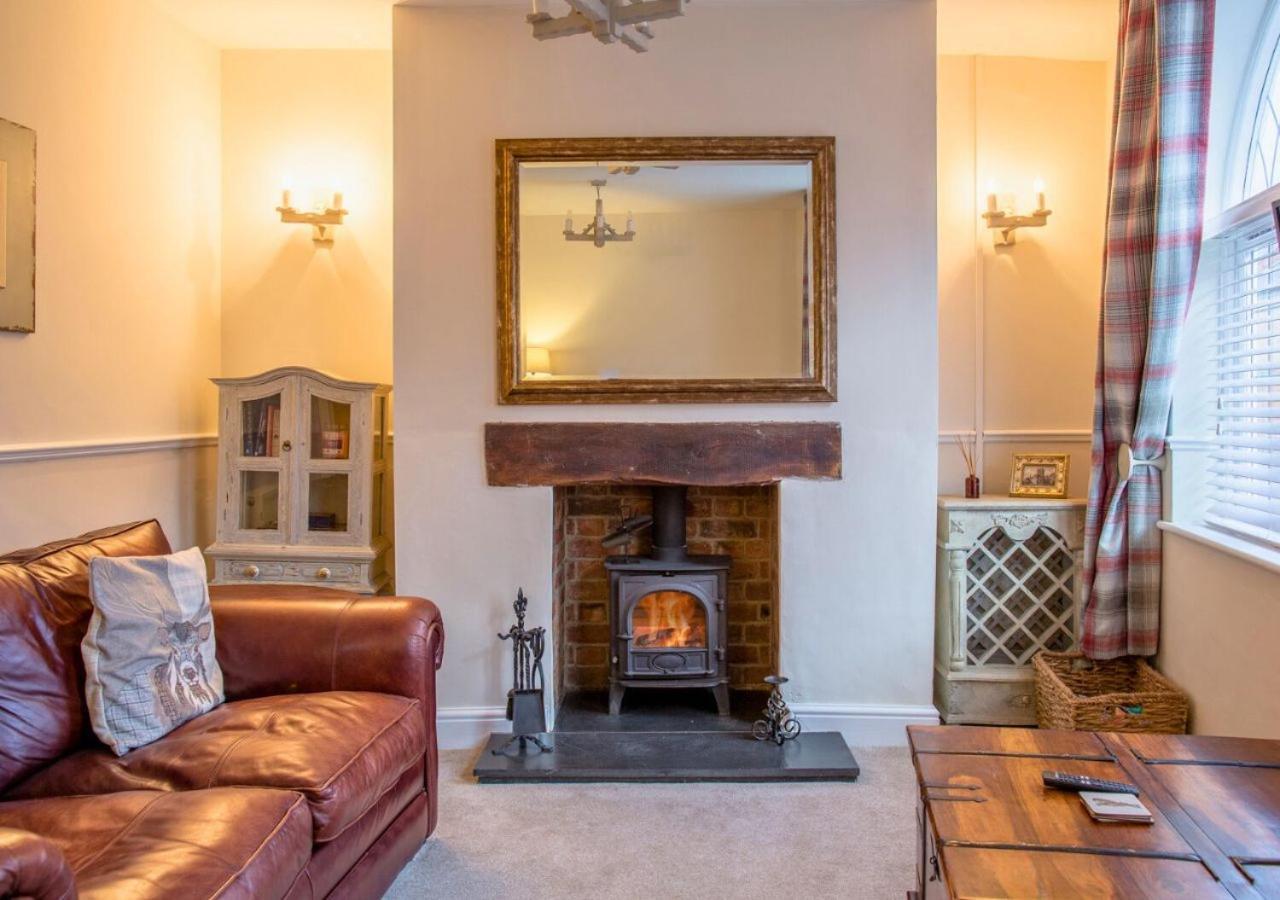 Charming 2 Bed House In Tewkesbury Centre Villa Exterior photo